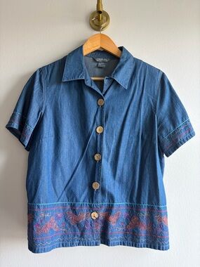 Koret Denim Blue Short-Sleeve Button-Front Shirt with Embroidered Hem